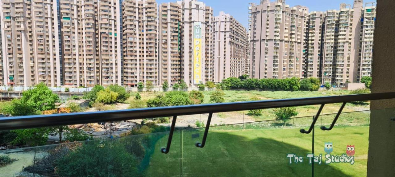 Taj Studios-Serviced Studio Apartment Noida Extérieur photo